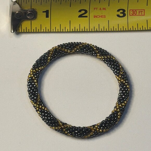 Sashka Bracelet Handmade Bohemian Chic Crochet Beaded Roll-On Black Yellow 3" - Picture 3 of 3
